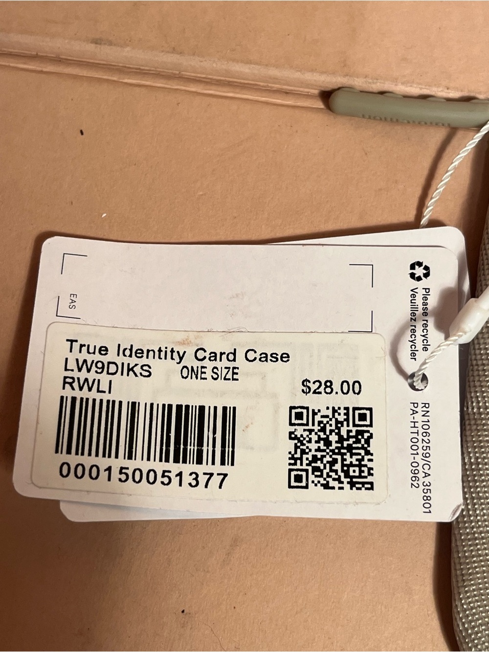 lululemon athletica True Identity Card CASE 🎀🎀 - Picture 2 of 4